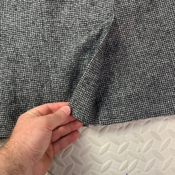 Tevrow & Chase Grey Wool Skirt - Picture 6 of 9